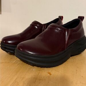 Gravity Defyer GDEFY Women’s Slip On Comfort Work Clogs Burgundy Size 6.5 Orthop